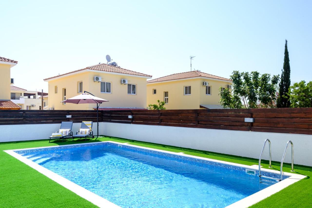 Voroklini With Pool * Larnaca